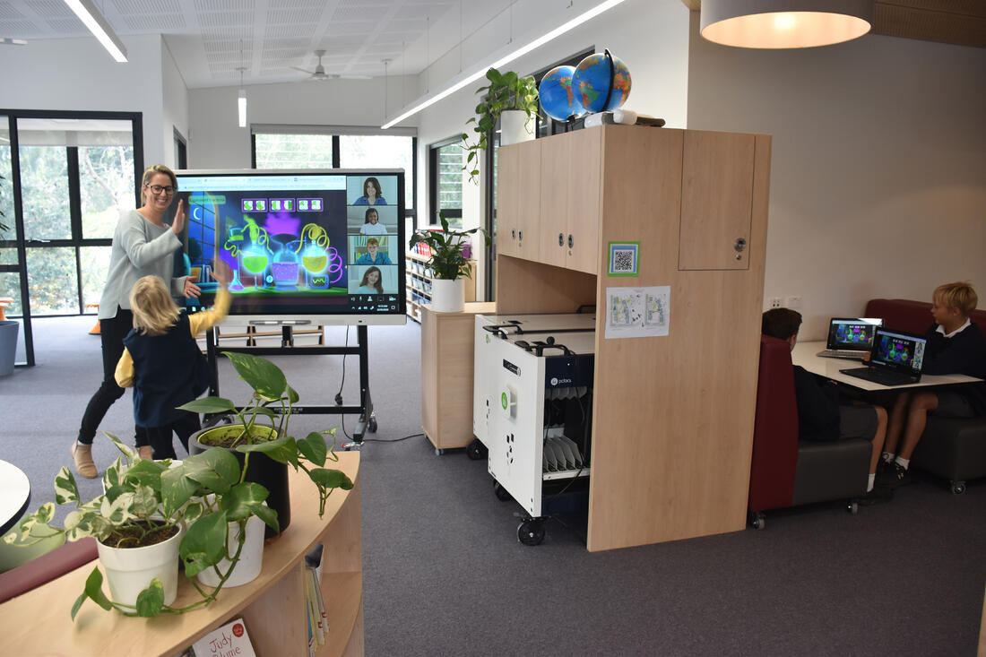 Australian Teachers Embracing Blended Learning SMART Technologies