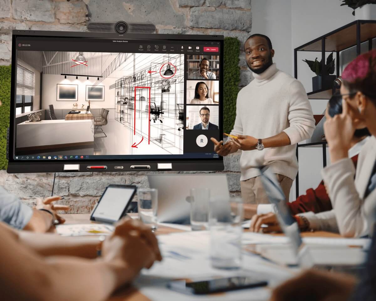 Seamless integration of Microsoft Teams on a SMART display for enhanced collaboration.