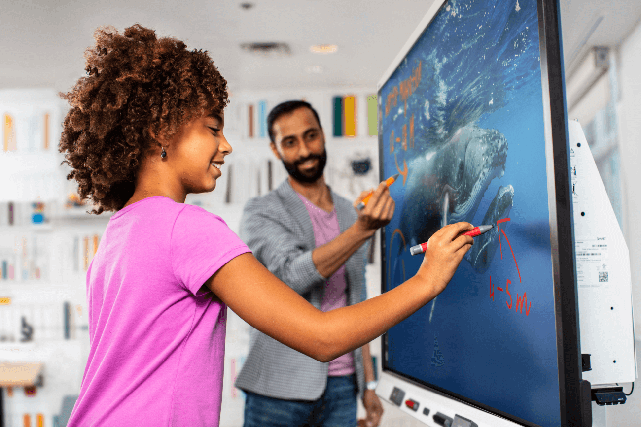 Digital whiteboard interactive electronic board for teaching