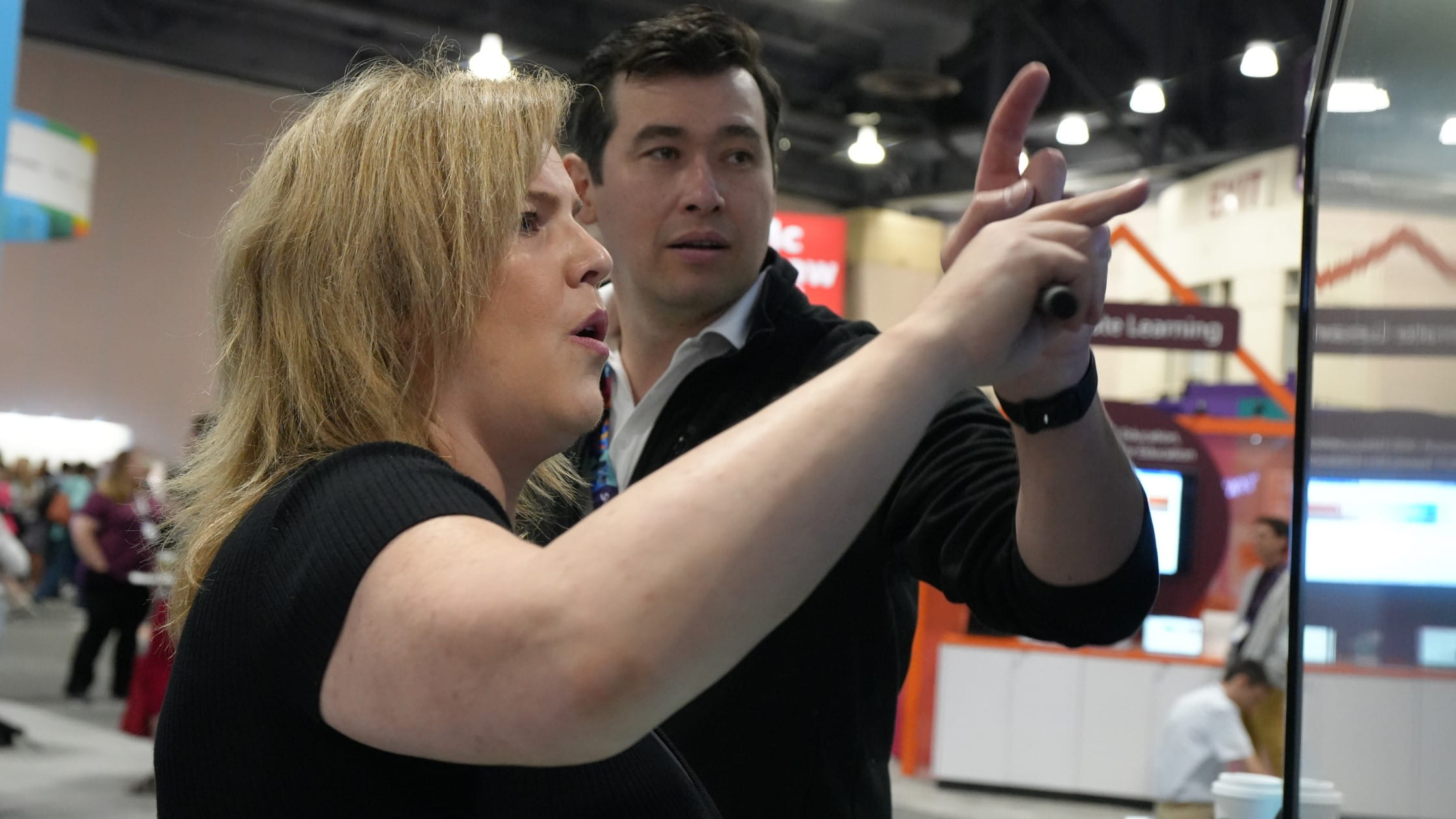 A cphoto captured at the SMART booth at ISTE 2023.