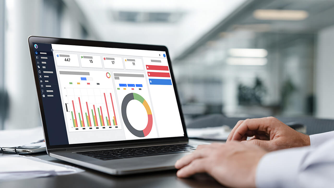 Analytics dashboard showing workspace utilization, room performance metrics and operational insights within SMART TeamWorks.