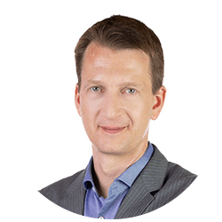 Zdjęcie Rubena Cammaertsa w zbliżeniu.